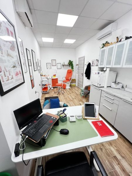 Trattamento delle malattie dell'unghia ad Aurelio